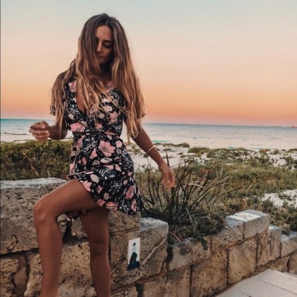 Spell Dresses & Skirts - SPELL & THE GYPSY COLLECTIVE Winona Floral Dress M